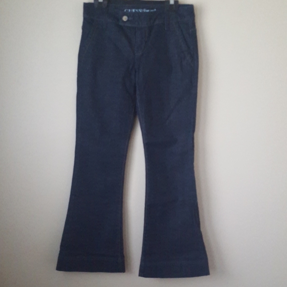 28" Hem - Guess Frankie Flare Jeans; Size 26 - Picture 1 of 12